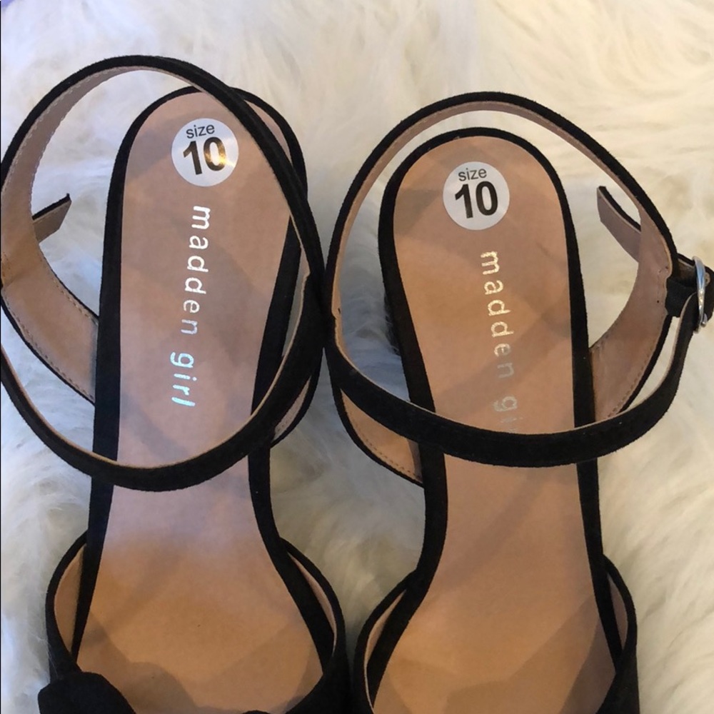 NEW Madden Girl ‘Bows Bows’ Sandal. Black. Size 10 - Picture 4 of 7